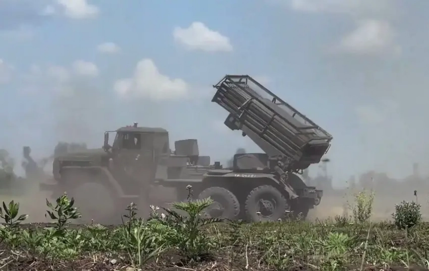 Поступают данные о том, что выход к днепропетровскому Дачному мог состояться, после того как ВС РФ смяли врага в Зелёном Куте и Новоукраинке