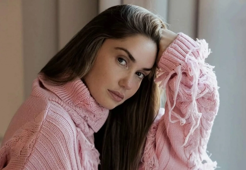 В сети считают, что Агата Муцениеце беременна не от Петра Дранги, а от некоего "богатого мужчины"