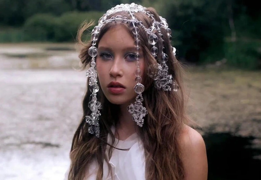 Нейросеть создала выпуск шоу "Беременна в 16" с Анной Пересильд