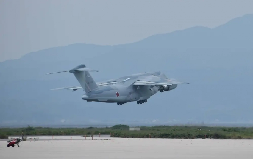 Минобороны Японии отправило военно-транспортные самолёты Kawasaki C2 в Джибути на фоне эскалации в ирано-израильском конфликте