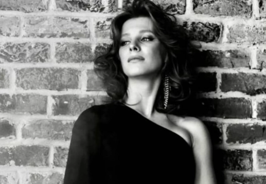 Елизавета Арзамасова снялась в образе "роковой красотки"