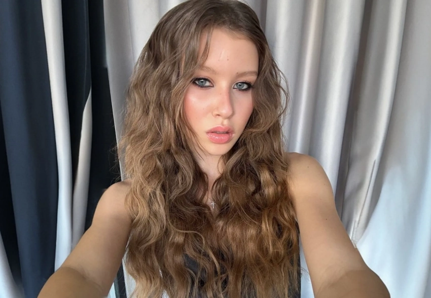 "Кинопринцесса с радаром на громкие романы". В сети обсуждают личную жизнь 16-летней Анны Пересильд