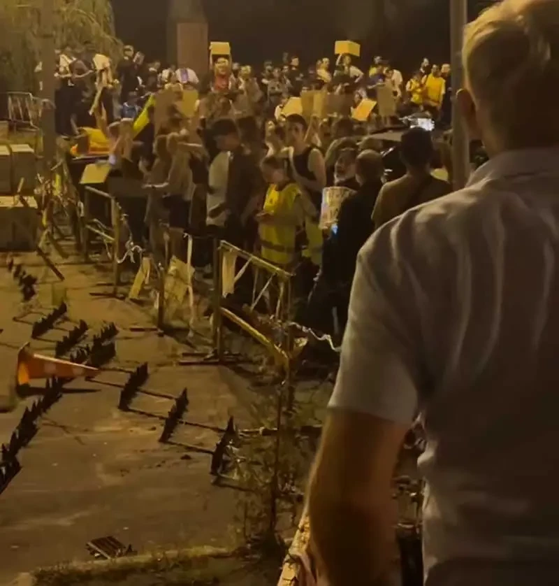 «Мини-майдан» во главе с Кличко: немецкая пресса заявляет о том, что Зеленский «прижат к стенке», а Украина находится в экзистенциальном кризисе