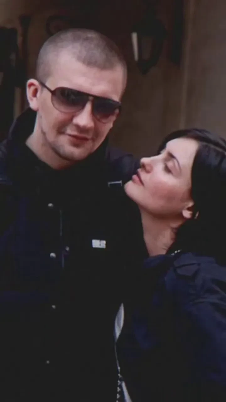 "Ты рядом, и это чистый кайф". Баста публично поздравил жену с юбилеем