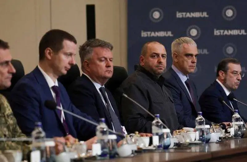 Британский эксперт: Киев пытался на переговорах продавить Москву ультиматумом Трампа, но Зеленский просчитался