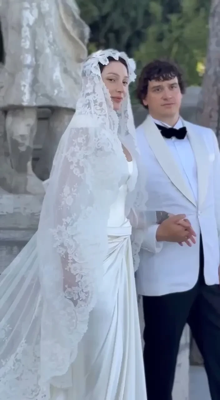 Настя Ивлеева показала редкое видео со свадьбы с Филиппом Бегаком
