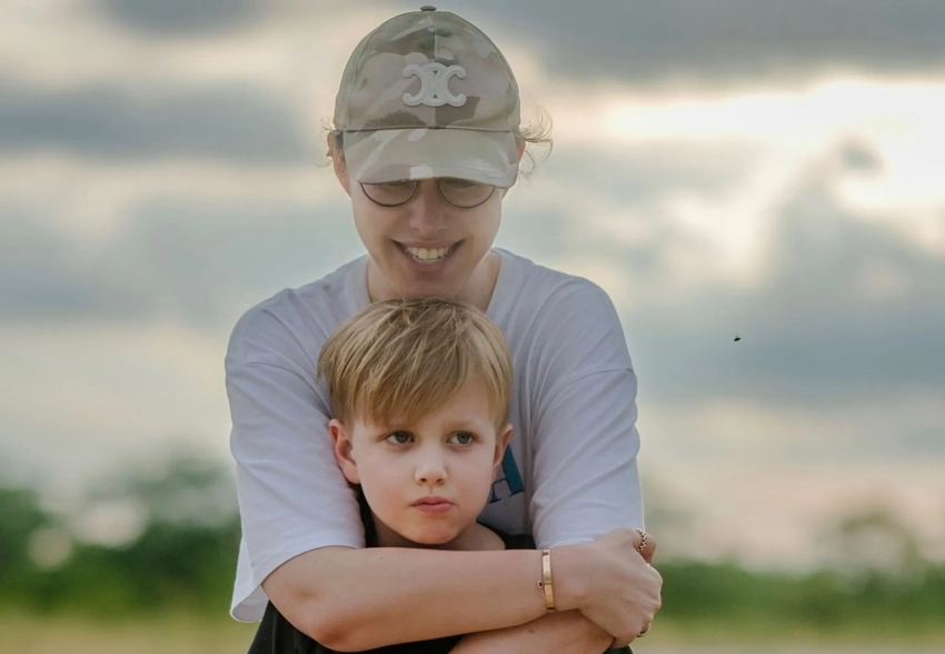 "Опять новую фигню выпустила". Сын Ксении Собчак раскритиковал её танцы с Идой Галич