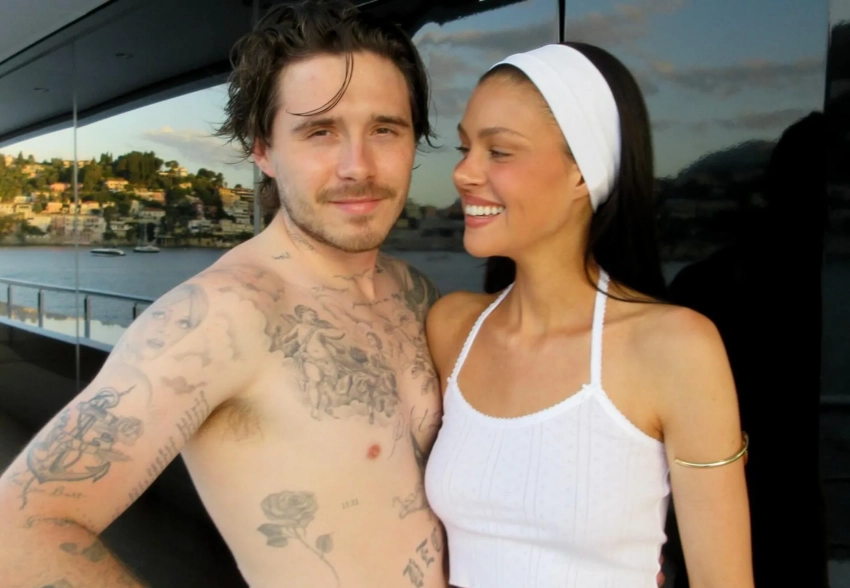 Жена Бруклина Бекхэма снялась полностью обнажённой