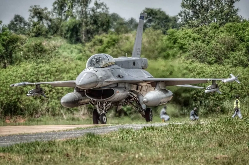 Таиландские военные «вспомнили», что у них есть F-16, и принялись бомбить Камбоджу