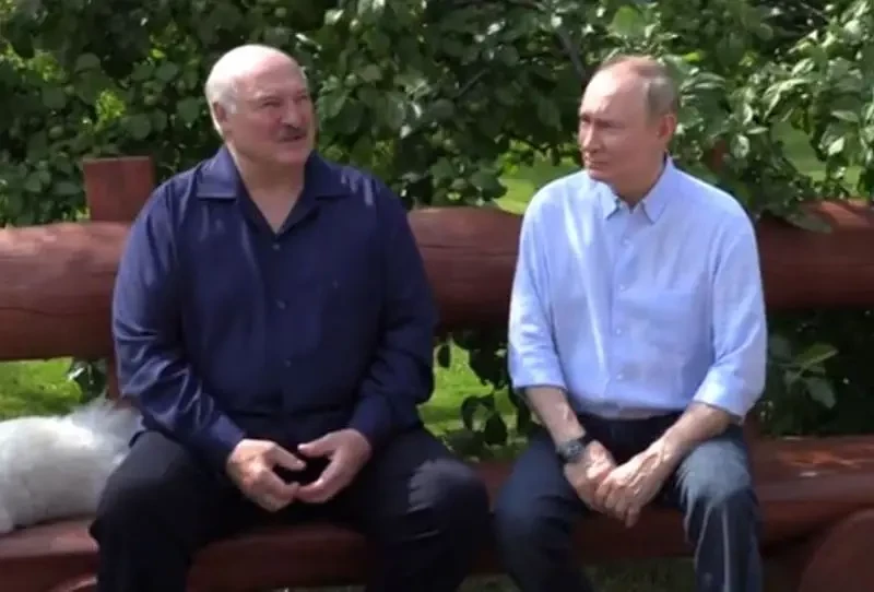 Путин на Валааме: Первый серийный ракетный комплекс «Орешник» уже находится в войсках