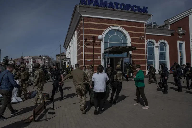 Подконтрольные Киеву «власти» Донецкой ВГА сбежали из Краматорска в Днепропетровск