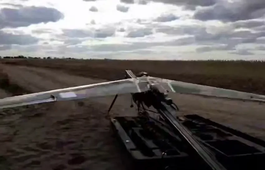 Наши бойцы начали движение вдоль Каховского водохранилища к югу от Запорожья после активной обработки позиций противника ФАБами