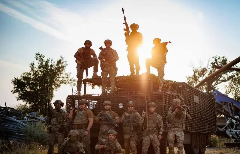 Генштаб ВСУ пытается заткнуть дыру в обороне на Покровском направлении националистами «Азова»