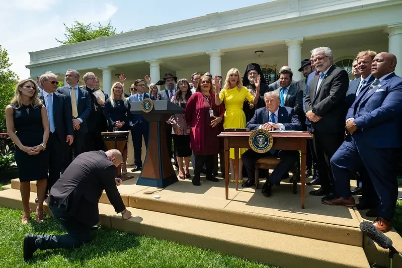 «Было/стало»: за два президентских срока Трамп превосходно «выдрессировал» своих союзников