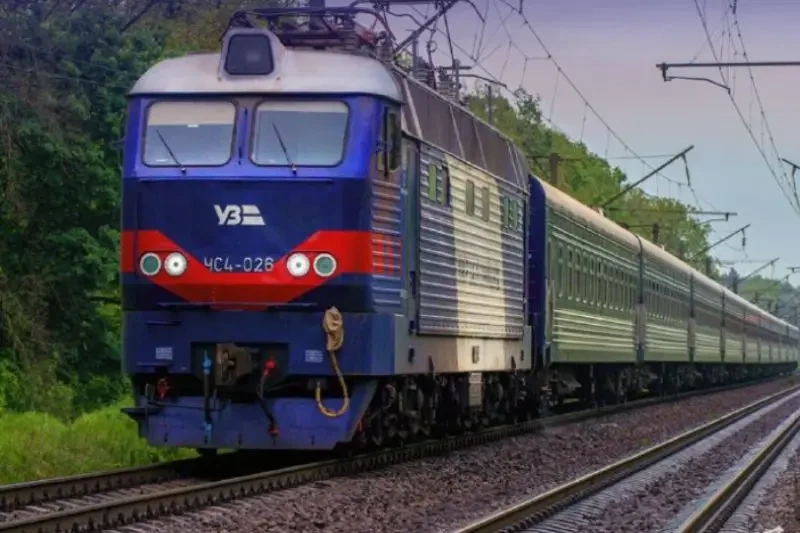 Российские удары в Житомирской области привели к сбоям в железнодорожной логистике Украины