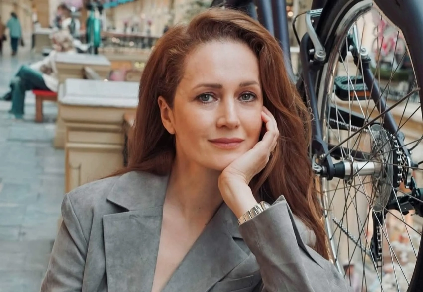 Виктория Исакова объявила о завершении съёмок последнего фильма Юрия Мороза и рассказала, как работа помогла ей "уйти от реальности"