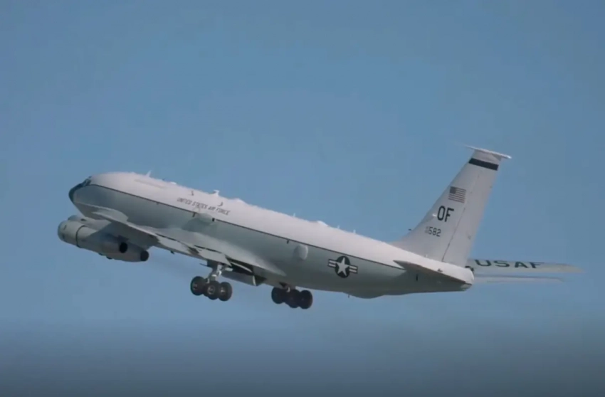 «Воздушный нюхач»: у границ РФ был замечен самолёт ВВС США для обнаружения следов ядерных испытаний