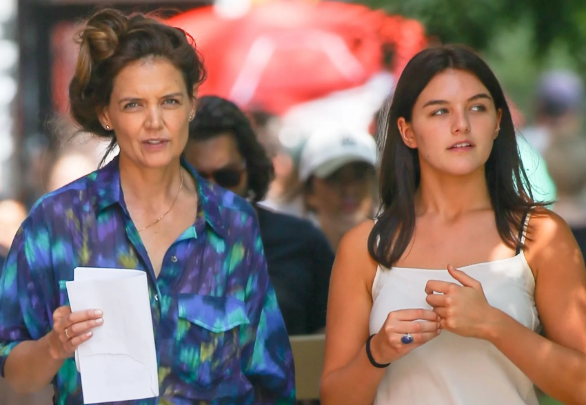 Кэти Холмс с дочерью Сури Круз заметили в Нью-Йорке