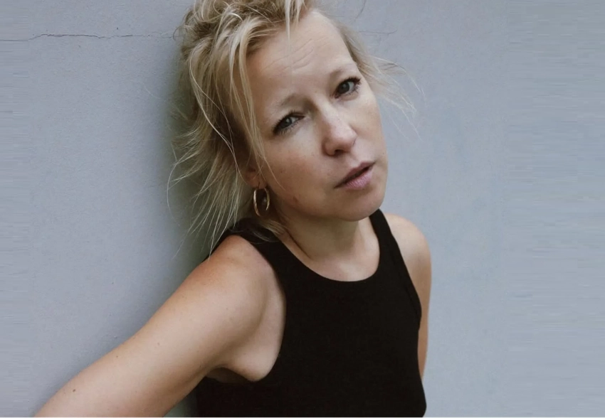 Уехавшая из России Мария Шалаева устроилась водителем такси в Париже