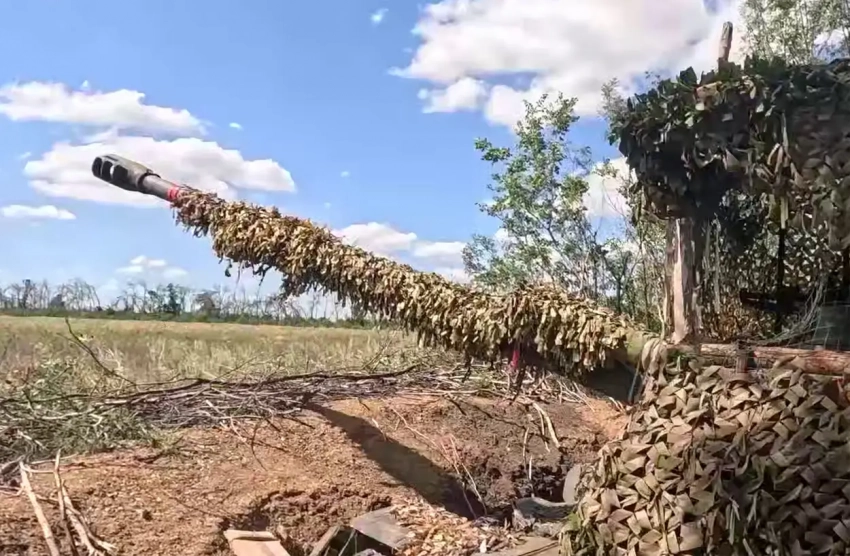 Решили подводить «обозы» и укреплять фланги - выбран вариант «Б» после прорыва в районе Золотого Колодезя