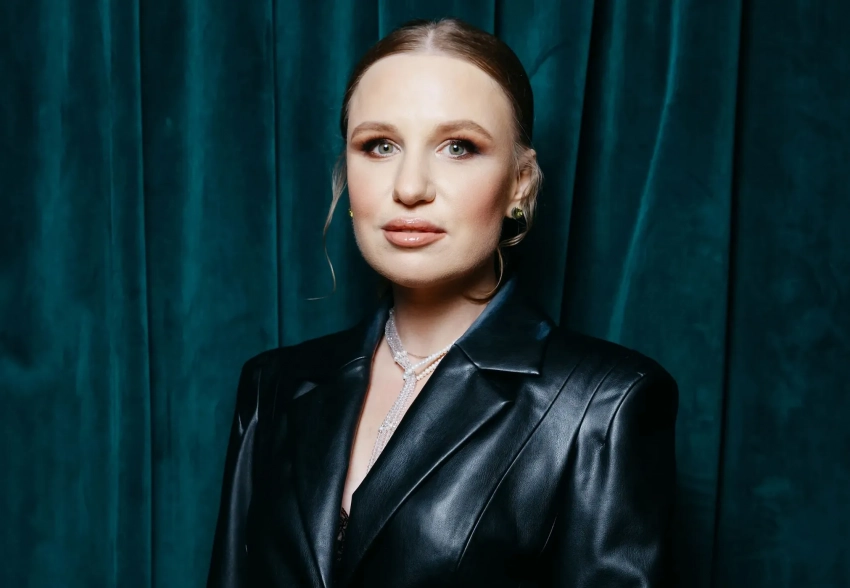 "Облевала папе все ботинки Loro Piana". Валерия Гай Германика рассказала о юности в нулевые