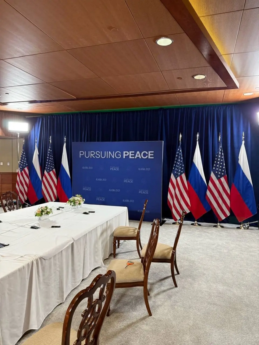 На Аляске обсуждался вопрос необходимости вывода ВСУ за пределы Донбасса