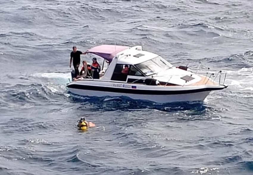 63-летняя замдиректора Минфина провела сутки в море из-за ошибки инструктора по дайвингу