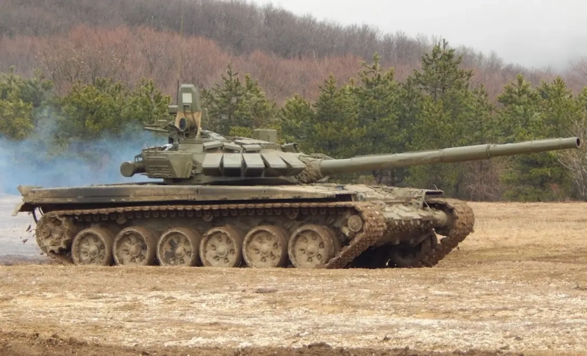 Экипаж российского танка продолжил выполнять боевую задачу после попаданий 24 FPV-дронов