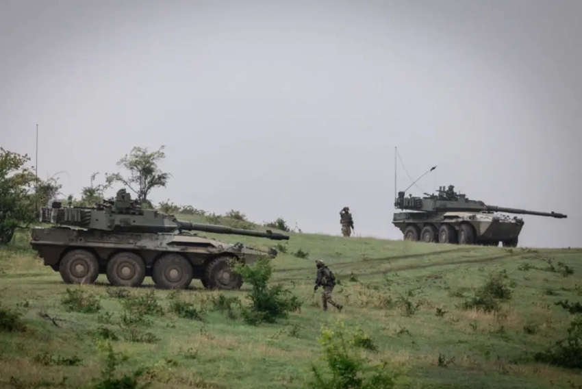 Захарова: Москва категорически против появления военных из стран НАТО на Украине