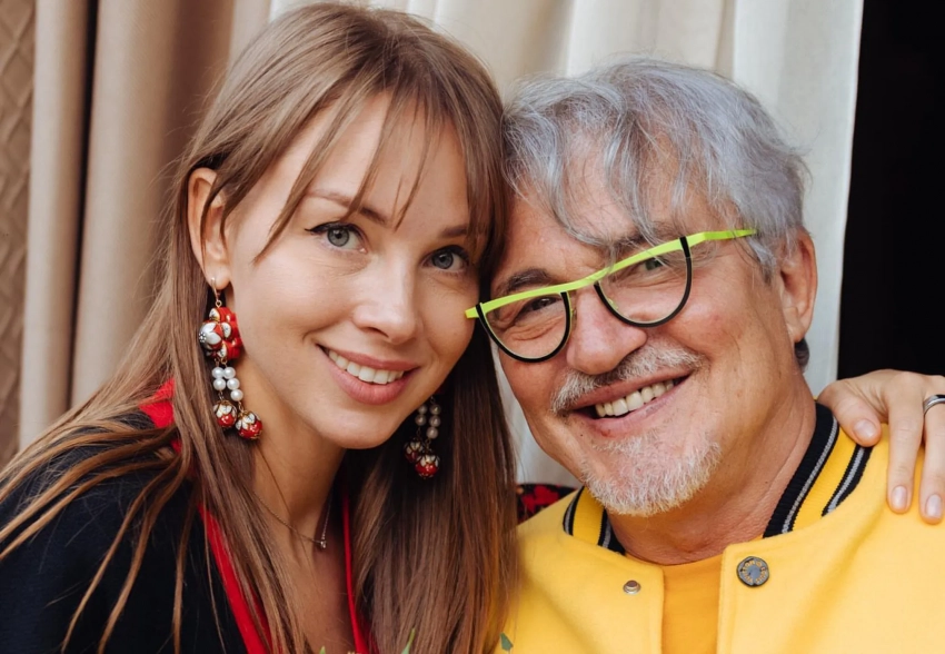 "Бесконечно уважаю Дмитрия". Полина Диброва впервые прокомментировала скандальный развод с мужем