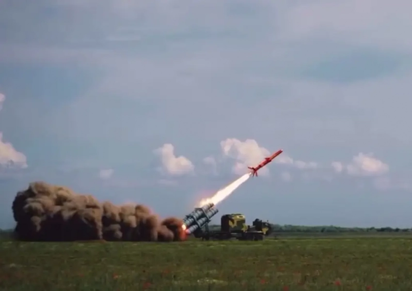 Враг опубликовал первые изображения предположительно своей новой ракеты «Длинный Нептун»