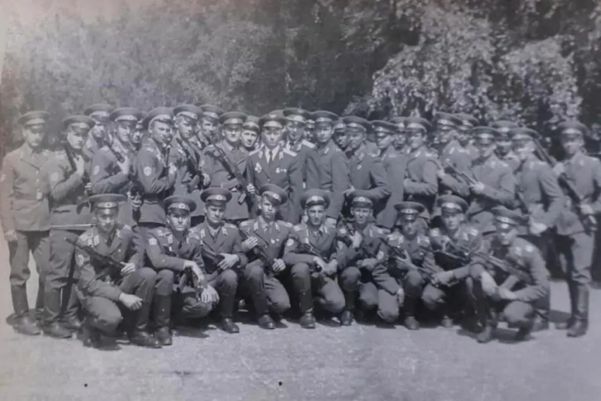 Эпизоды из жизни десантников: От Учений к Тревоге