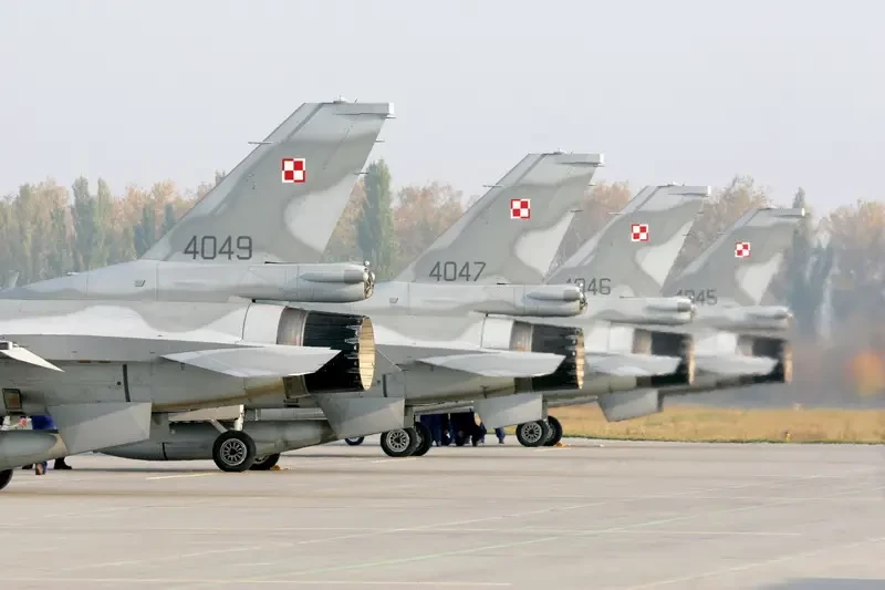 После взрыва в Ровно ВСУ заявили о новых БПЛА, якобы направляющихся в Польшу