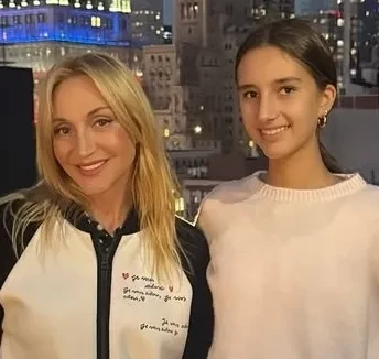 "Осенний вечер". Кристина Орбакайте с дочерью отдыхает в Нью-Йорке