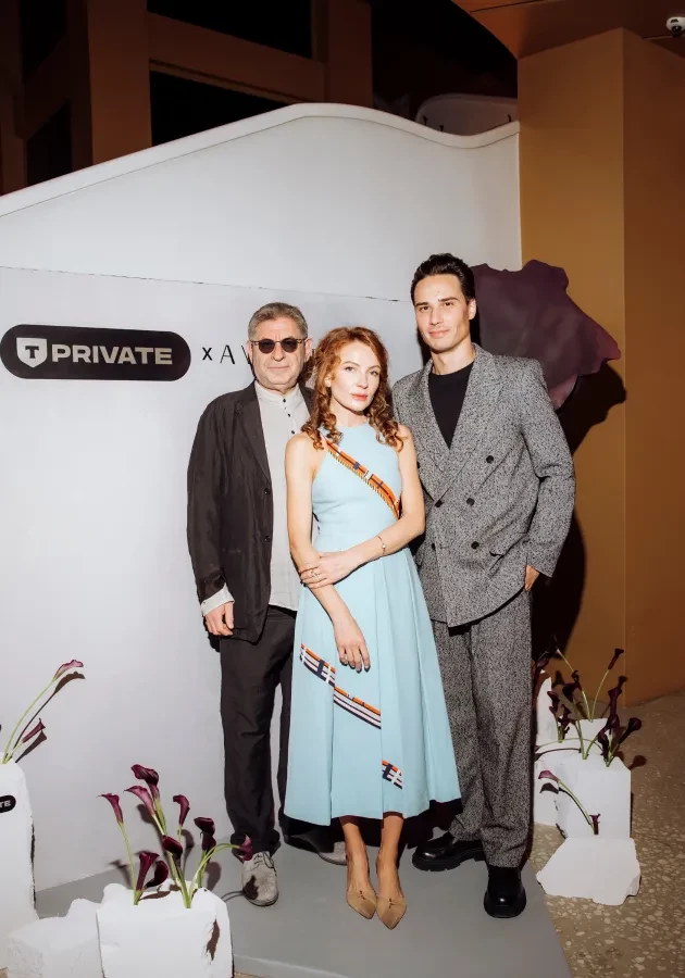 Юлия Барановская с сыном, Полина Гагарина, Максим Матвеев и Леонид Ярмольник на дне рождения ресторана Avrora