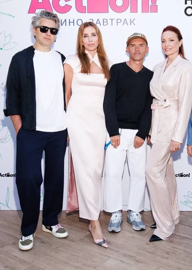 Светлана Бондарчук с мужем, Юлия Хлынина, Анна Слю и Михаил Тройник на завтраке Action! в Сочи