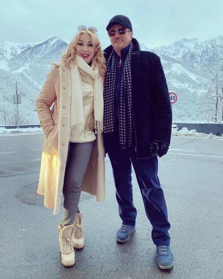 61-летняя Маша Распутина вышла замуж за отца своей дочери спустя 25 лет отношений