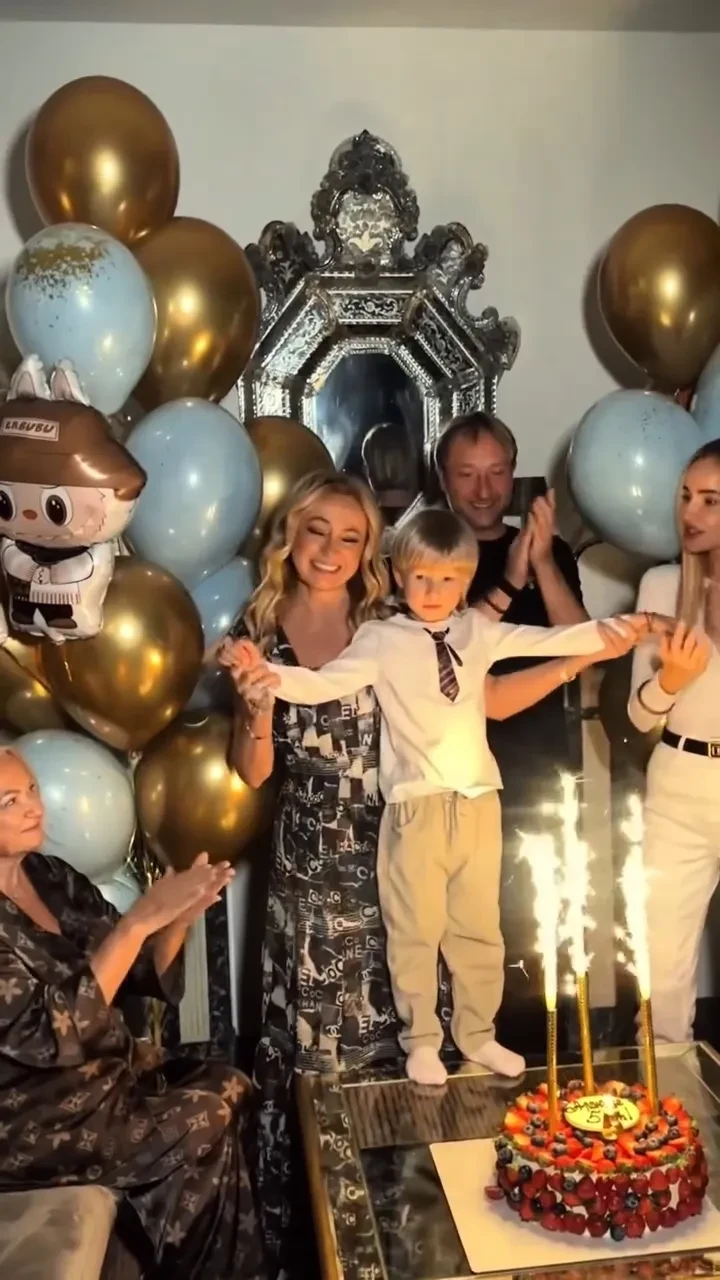 "Наш маленький директор". Яна Рудковская отметила день рождения младшего сына