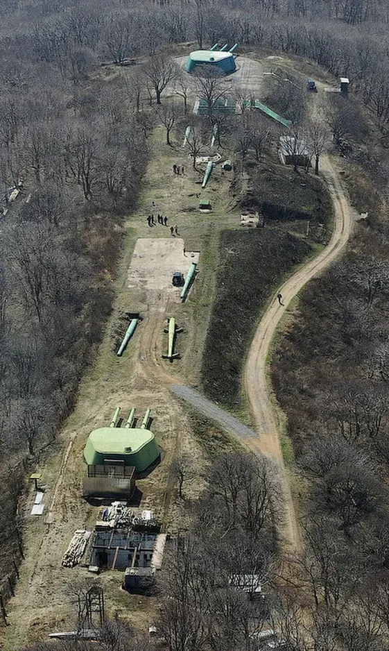 Береговая батарея на № 981 имени К.Е. Ворошилова на острове Русский