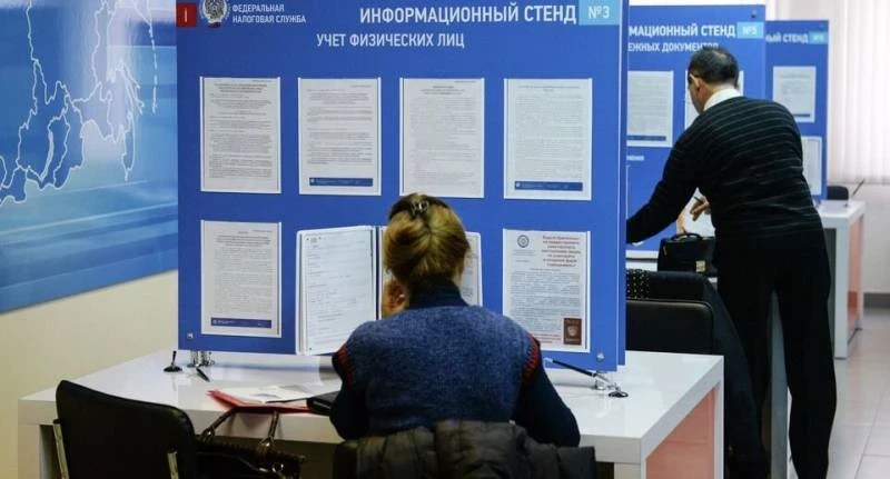 Что делать, если с карты долга списали ошибочно? Рекомендации от Мехтиева