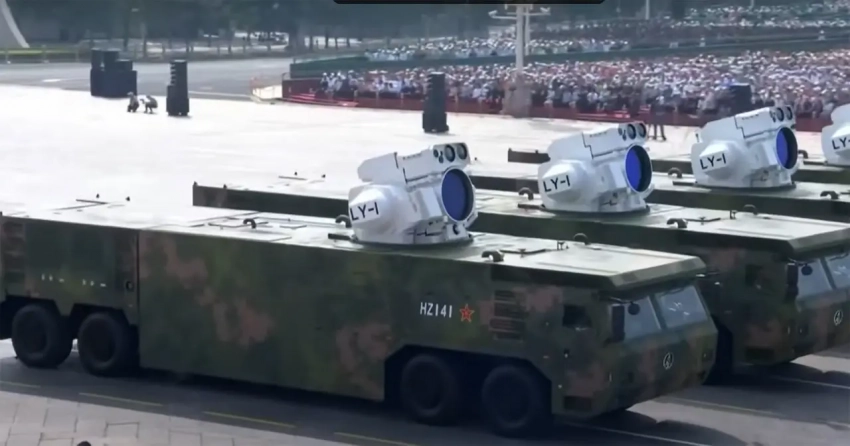 На параде в Пекине был представлен самый мощный боевой лазер ПРО НОАК LY-I