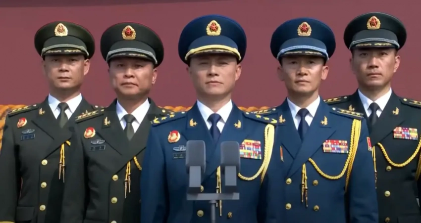 Стали известны слова «кричалки» китайских военных во время парада