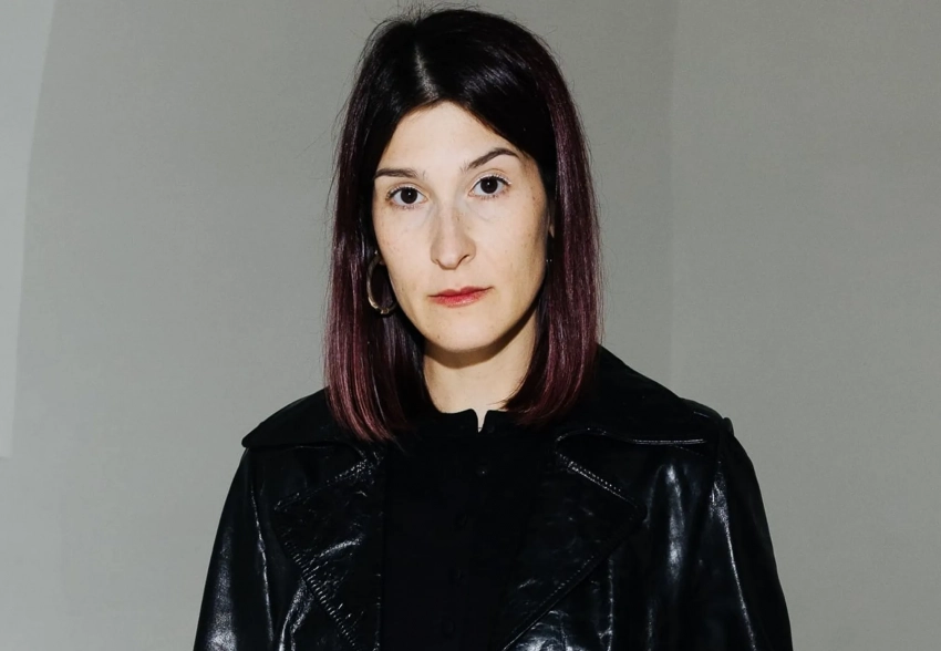 Саша Сулим, Ксения Чилингарова, Маргарита Пушкина на открытии выставки "Необычный предмет"