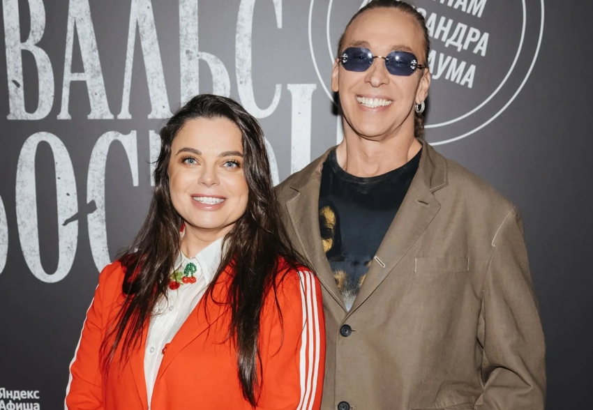 Алеся Кафельникова, Михаил Шуфутинский, Владимир Познер и Наташа Королёва с Тарзаном на премьере мюзикла "Вальс-бостон"