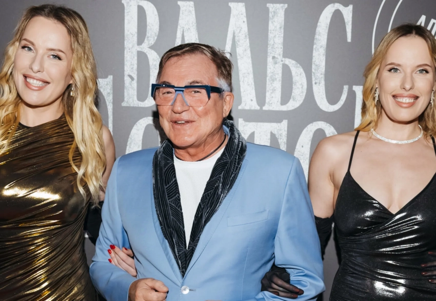Дмитрий Дибров вышел в свет вместе с двумя девушками на фоне скандального развода