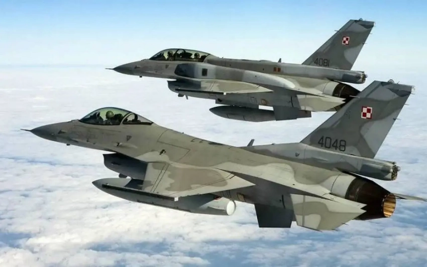 «Российская активность» стала причиной поднятия в воздух польских истребителей