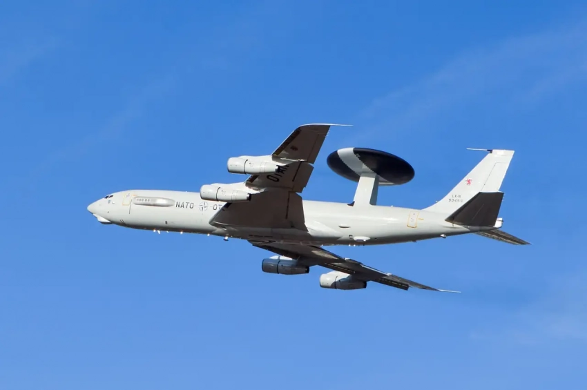 Перехватывали дроны над Польшей даже с помощью AWACS