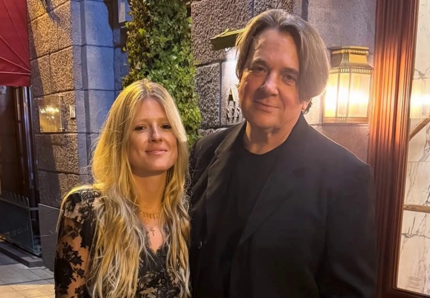 Софья Эрнст опубликовала редкое совместное фото с Константином Эрнстом