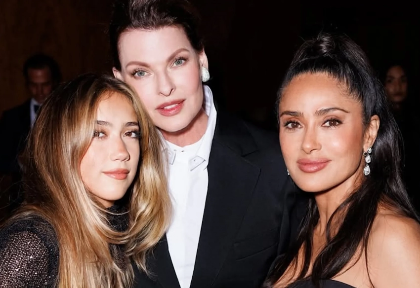 Сальма Хайек показала редкое фото с дочерью и Линдой Евангелистой — бывшей возлюбленной её мужа