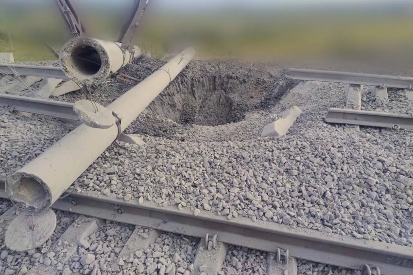 Киев жалуется на комплексные удары ВС РФ по узловым станциям железной дороги